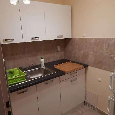 Aga アパート ミエンジズドロイェ